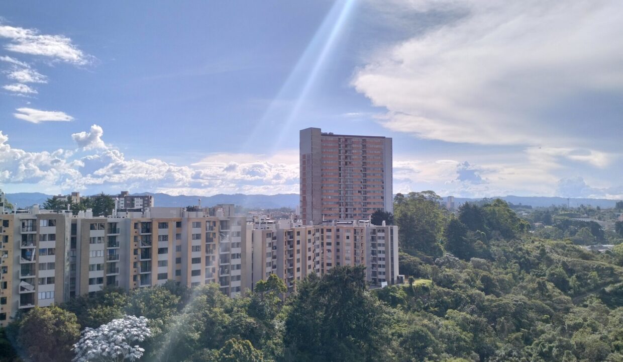 1000835232
