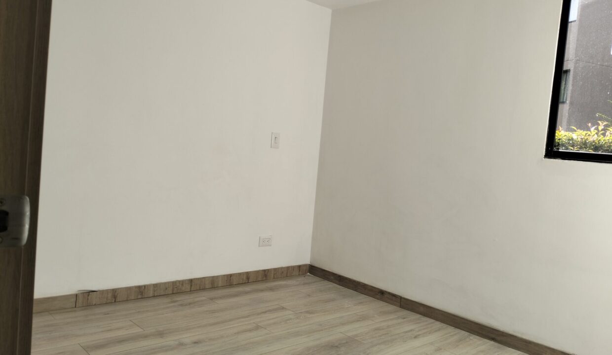 1000853361