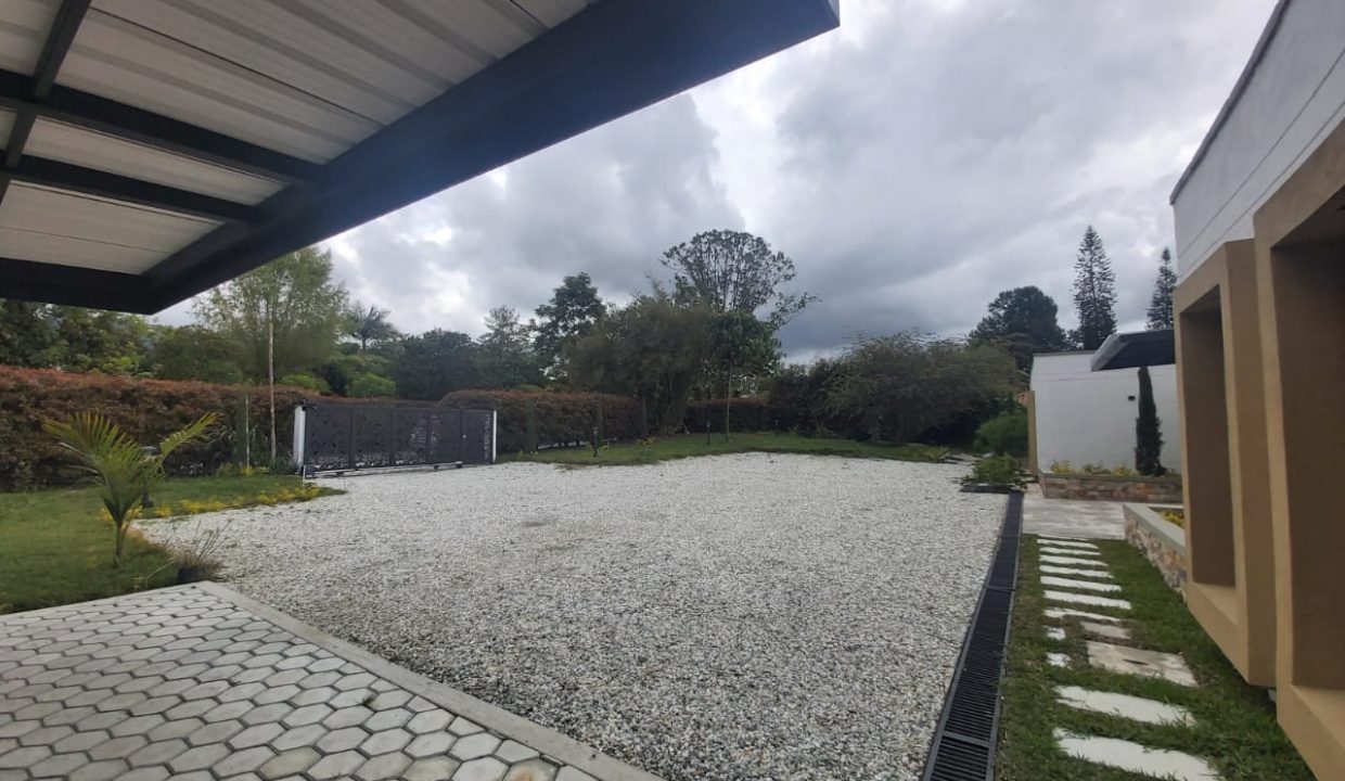 1000977315