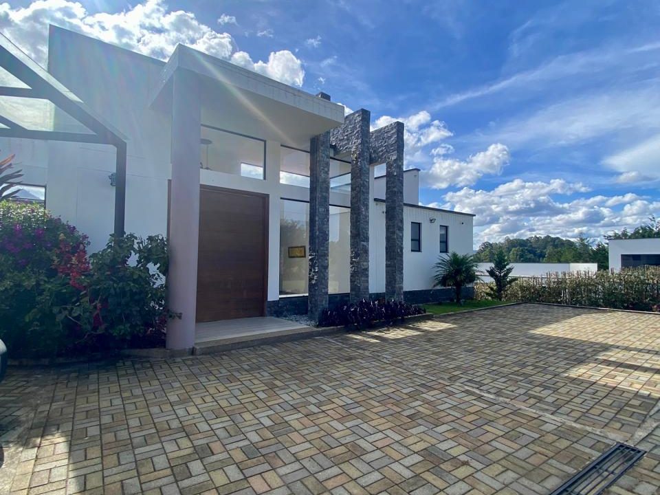 WhatsApp Image 2025-10-27 at 3.51.06 PM (1)