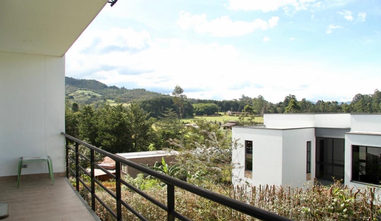 WhatsApp Image 2025-10-27 at 3.51.07 PM (21)