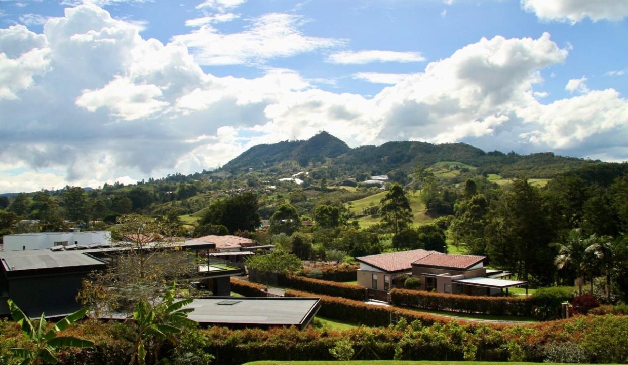 WhatsApp Image 2025-10-27 at 3.51.07 PM (22)