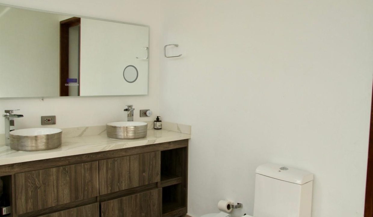 WhatsApp Image 2025-10-27 at 3.51.07 PM (8)