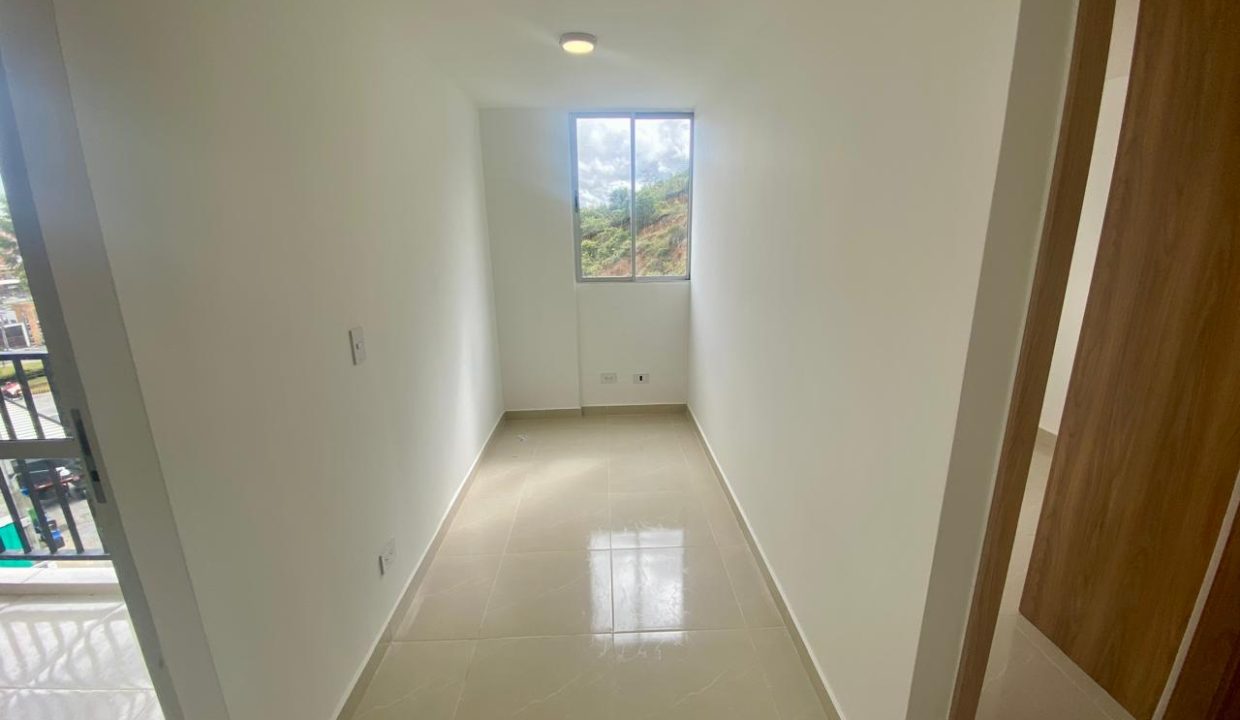 WhatsApp-Image-2025-09-19-at-9.58.44-AM-4