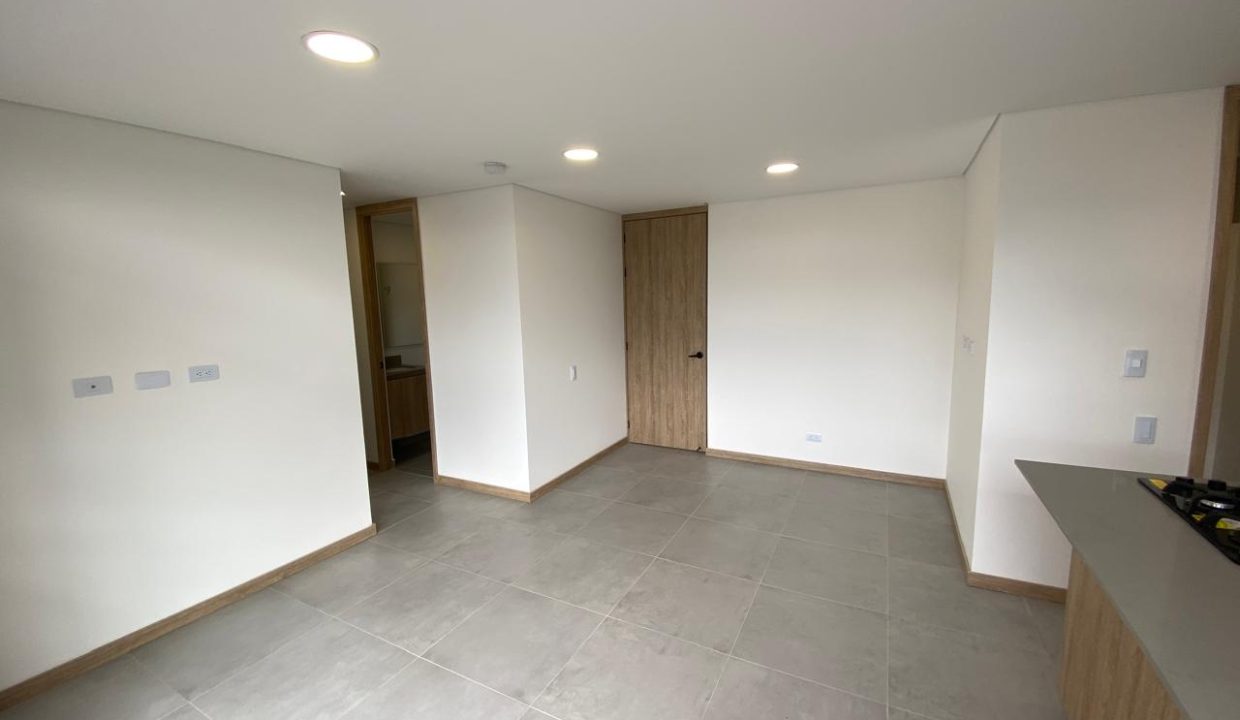 WhatsApp Image 2025-11-20 at 5.55.32 PM (1)