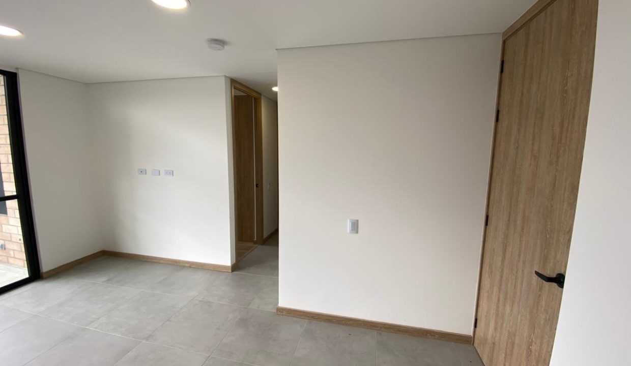 WhatsApp Image 2025-11-20 at 5.55.33 PM (2)