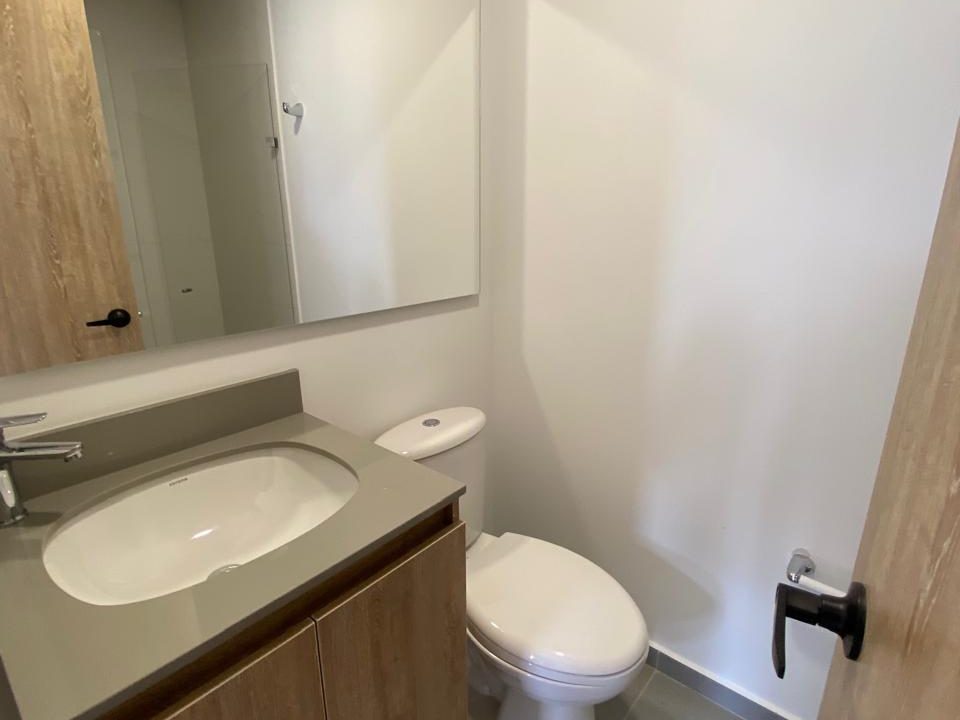 WhatsApp Image 2025-11-20 at 5.55.34 PM (4)