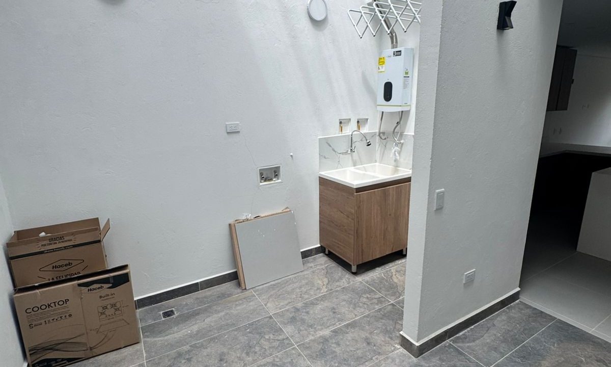 WhatsApp Image 2025-11-24 at 12.02.31 PM