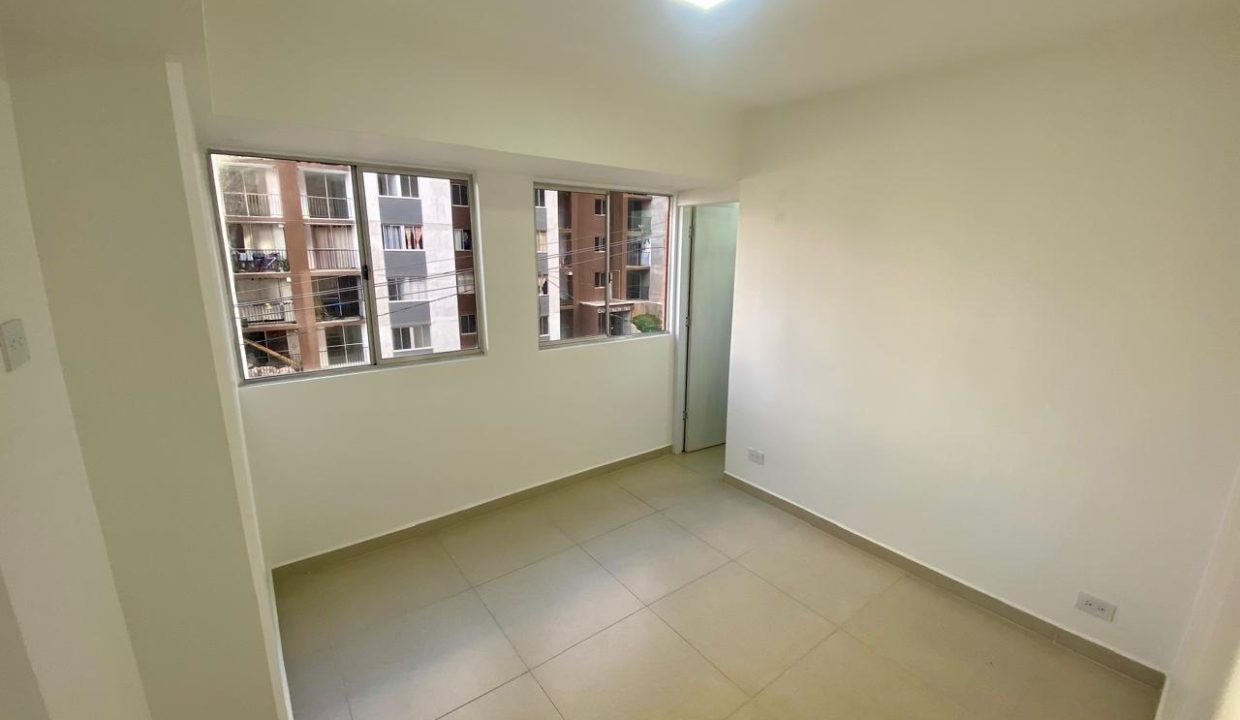 WhatsApp Image 2025-11-26 at 1.38.35 PM (10)