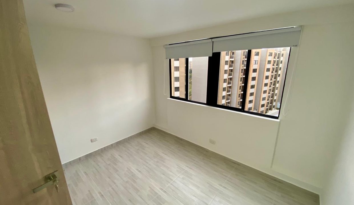 WhatsApp Image 2025-12-11 at 10.36.33 AM (4)