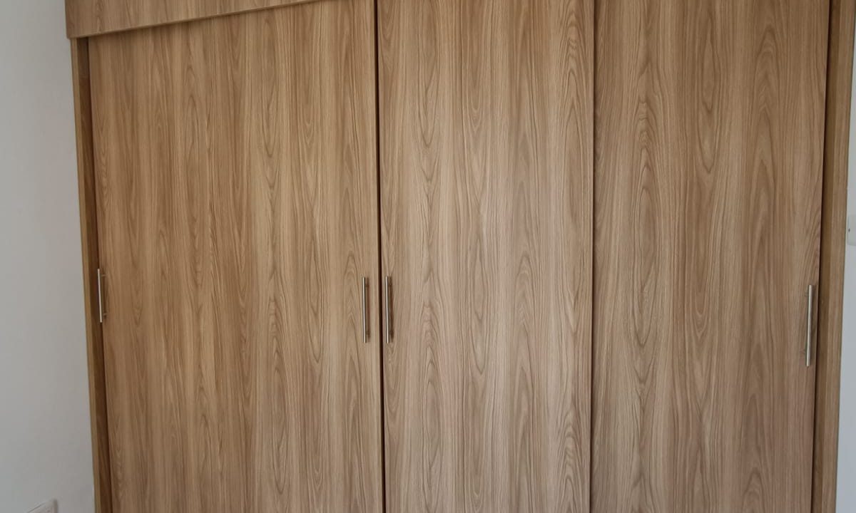 1001310298